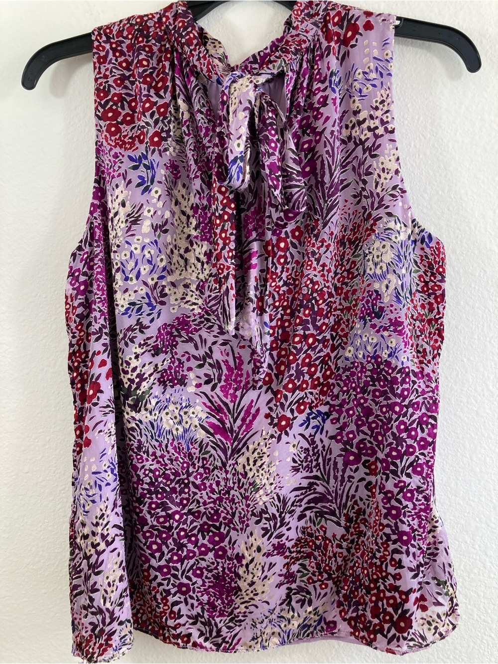 White House Black Market Lavender Floral Sleeveless Top Size S Velvet Burnout - Picture 7 of 12